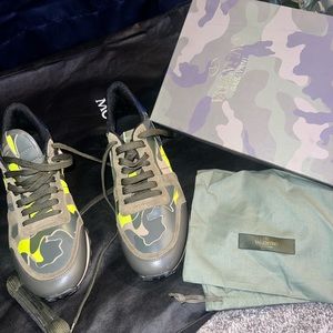 *** AUTHENTIC*** VALENTINO GARAVANI SNEAKERS
